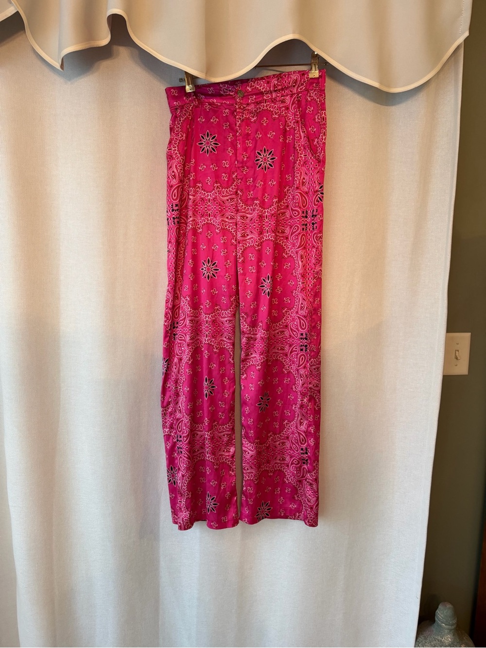 AKIRA Hot Pink Bandana Print Pants